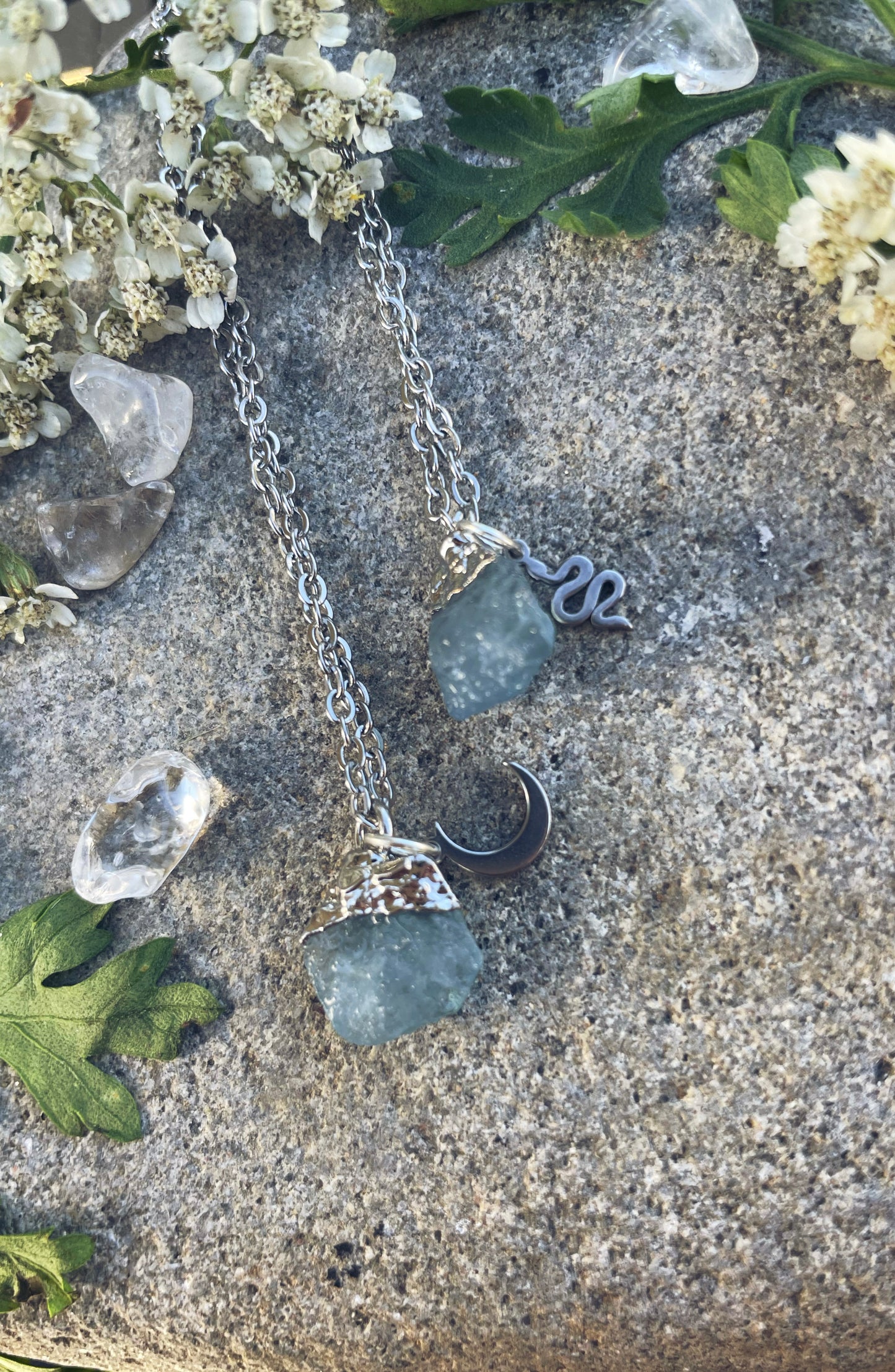 Aquamarin Kette (roh, silber)