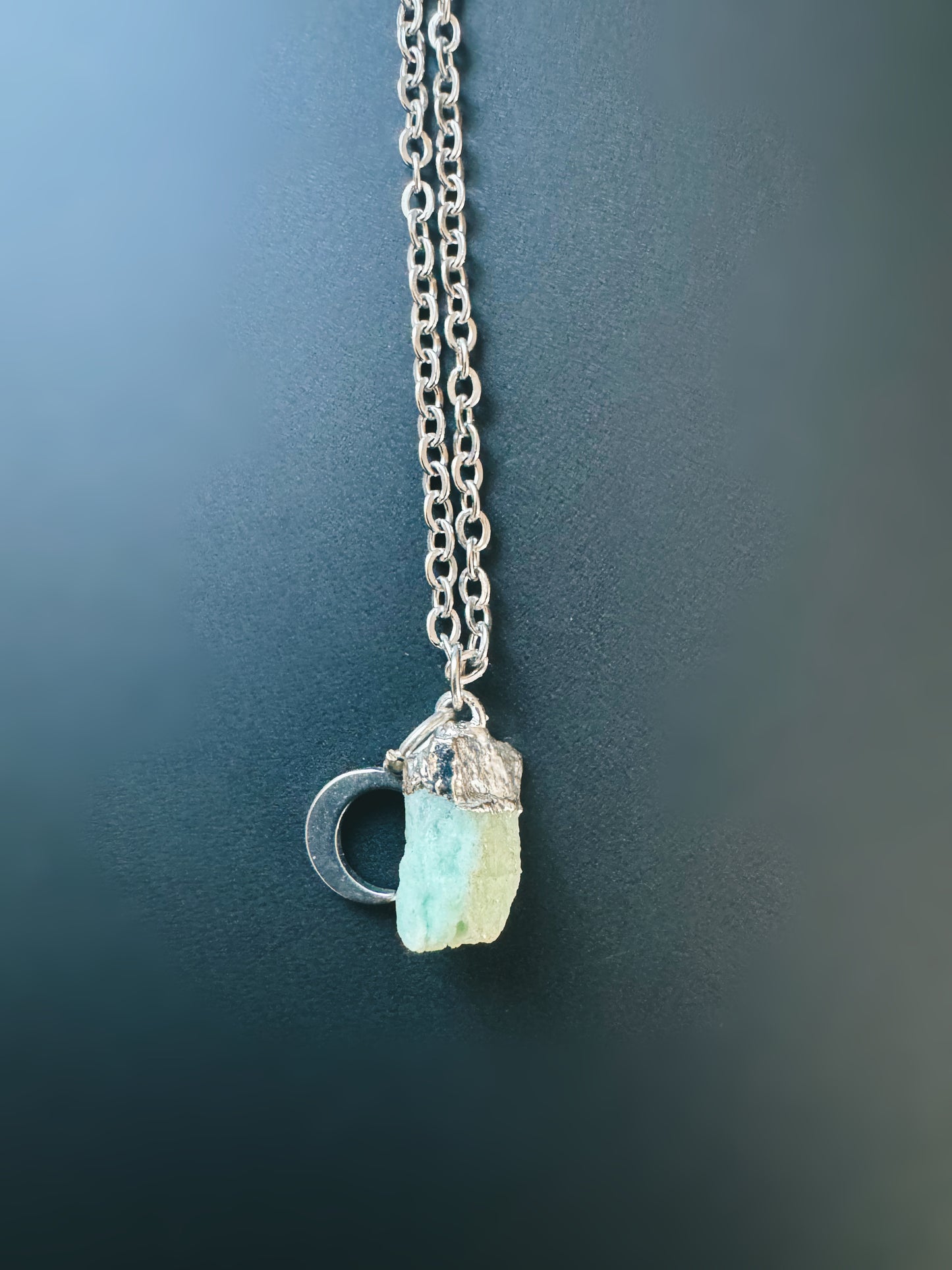 Smaragd Kette (roh, silber)