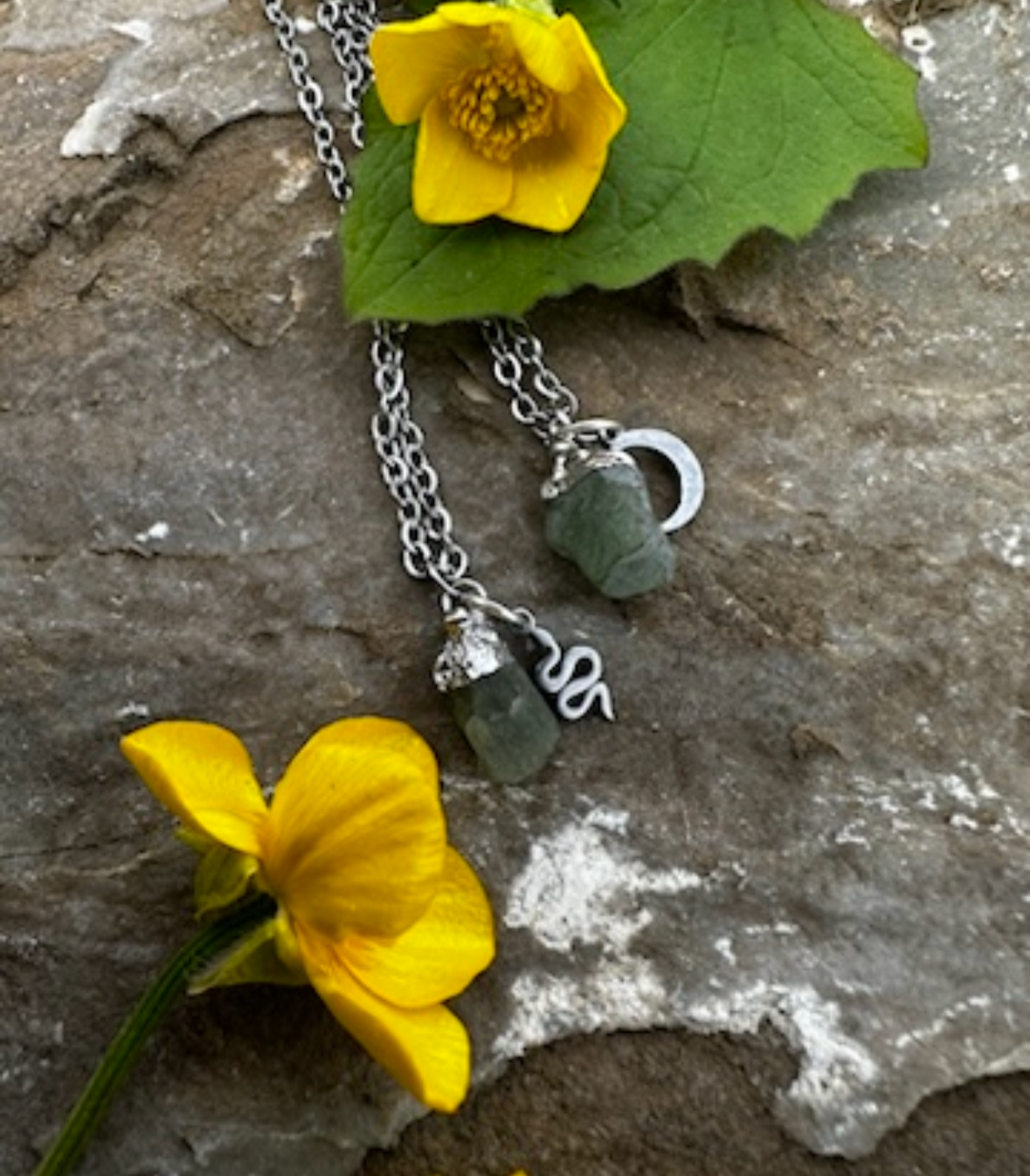 Peridot Kette (roh, silber)