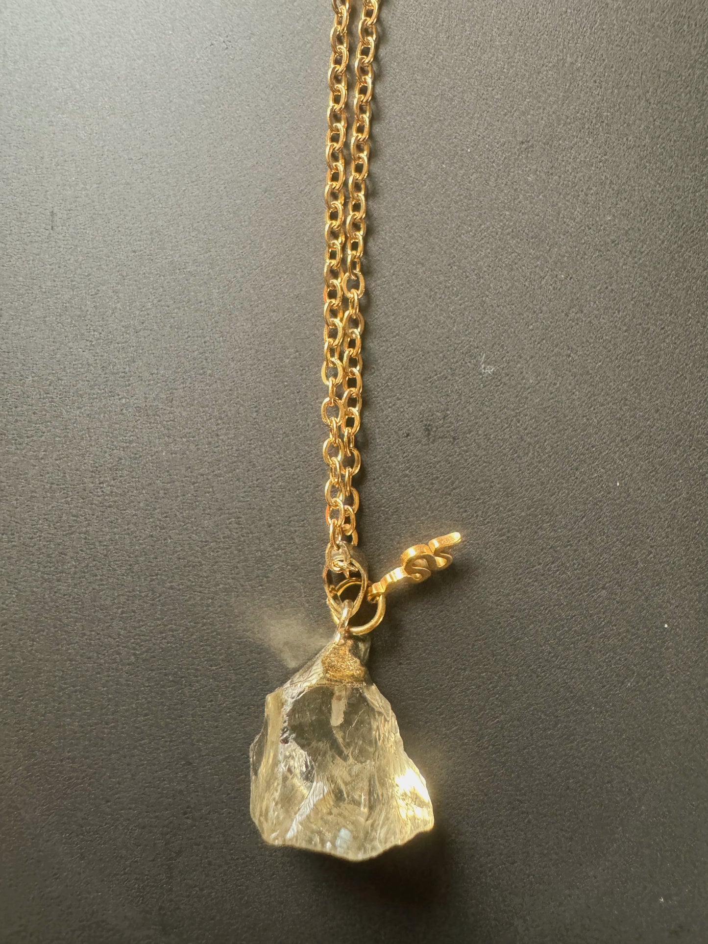 Lemonquarz (roh, gold)