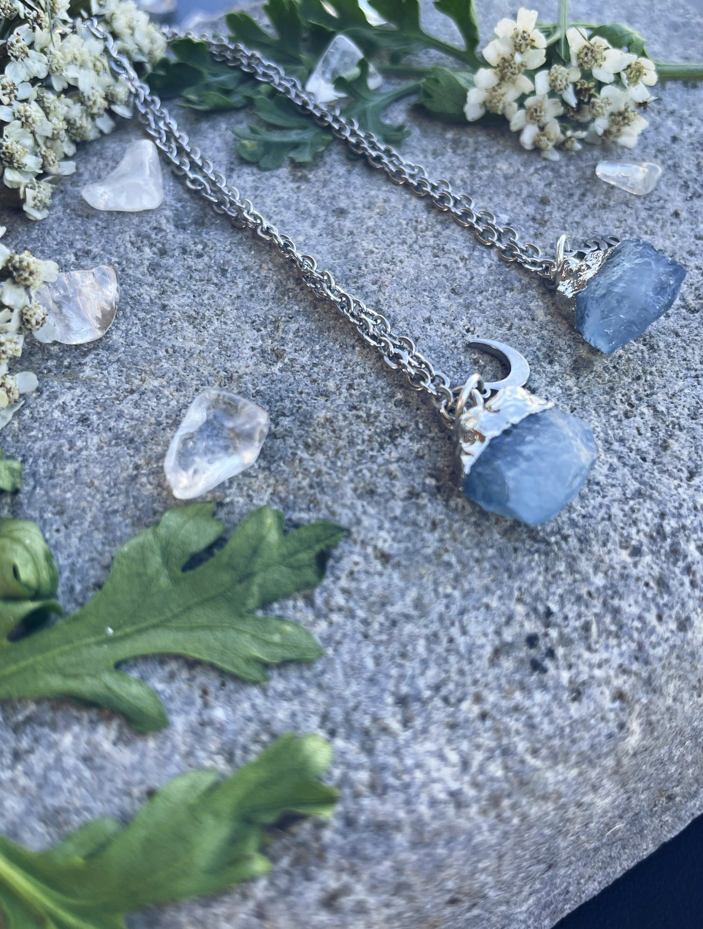 Aquamarin Kette (roh, silber)