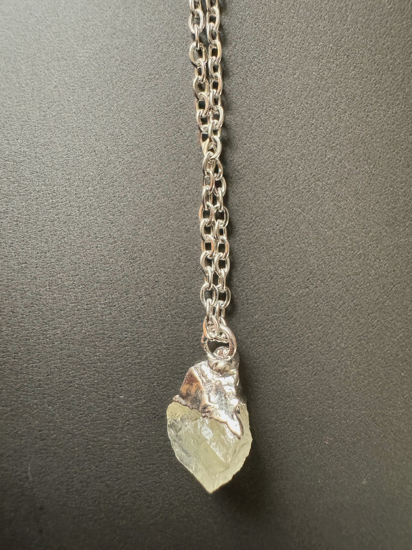 Lemonquarz (roh, silber)