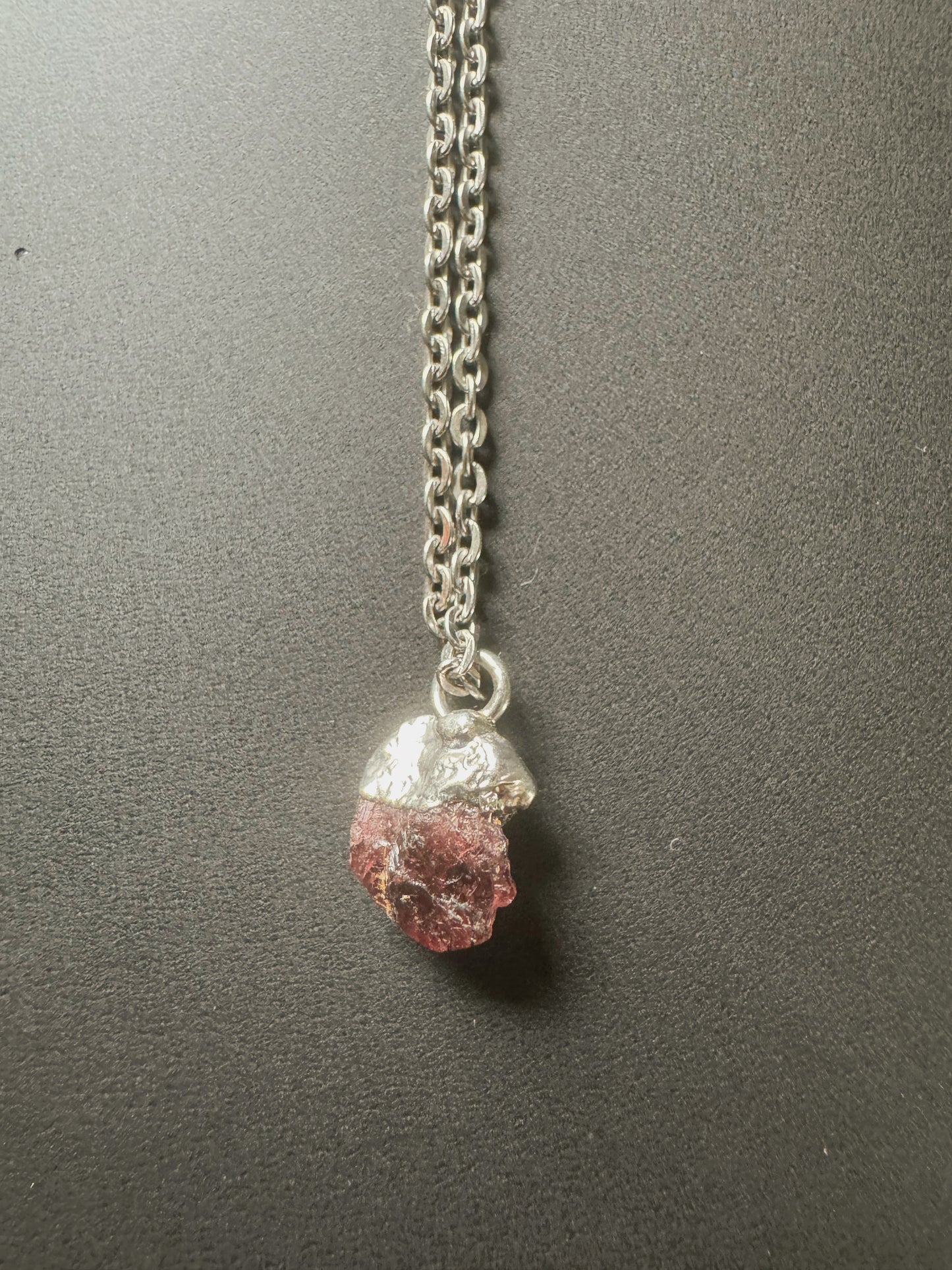 Granat Kette (roh, silber)