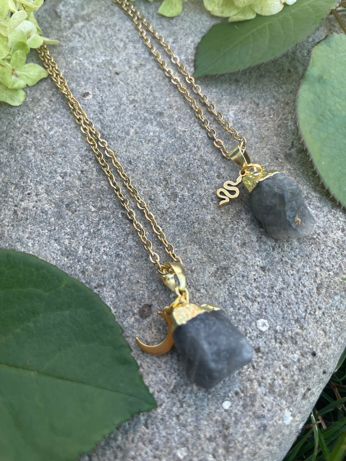 Labradorit Kette (roh, gold)