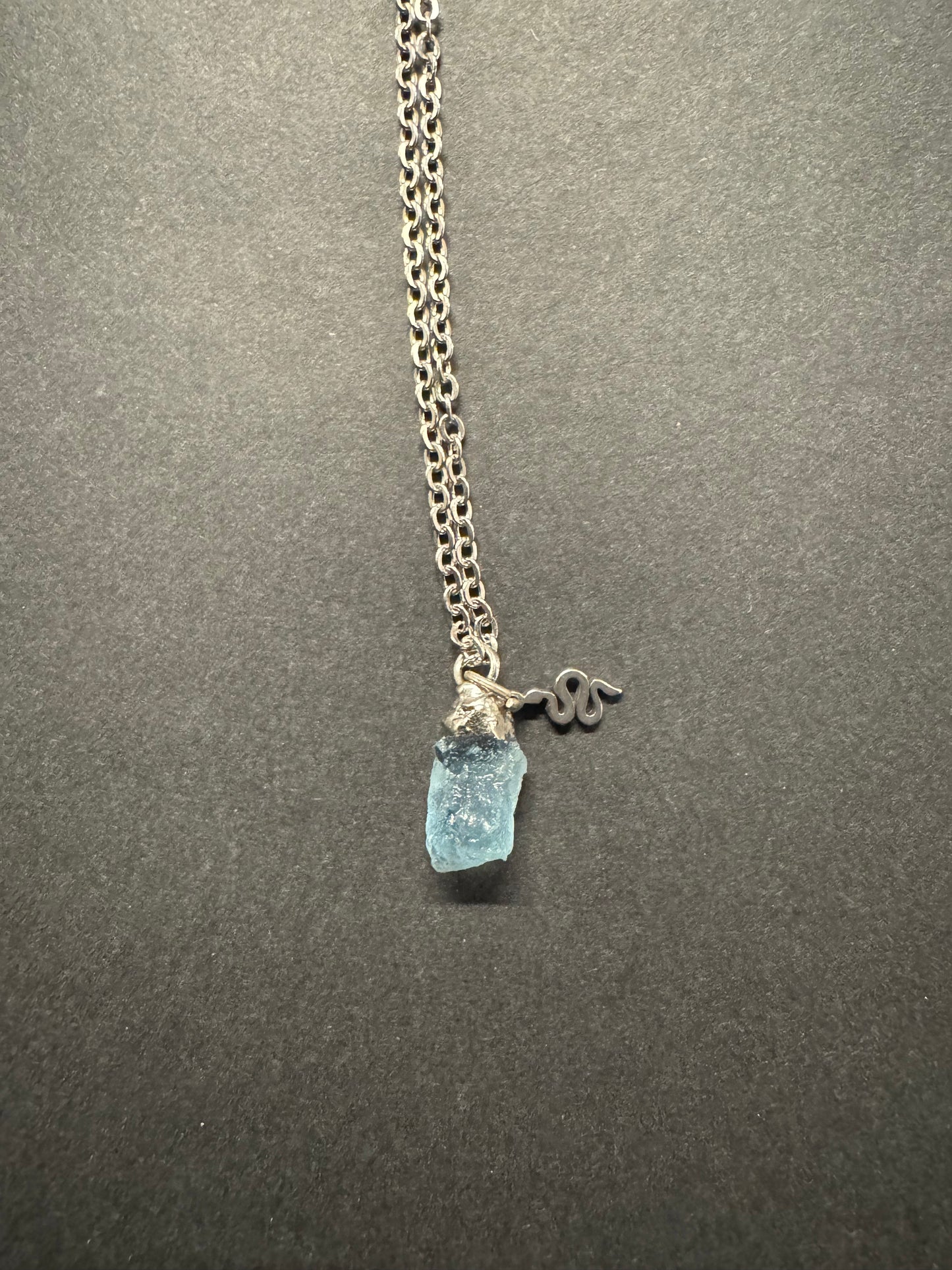 Aquamarin Kette (roh, silber)