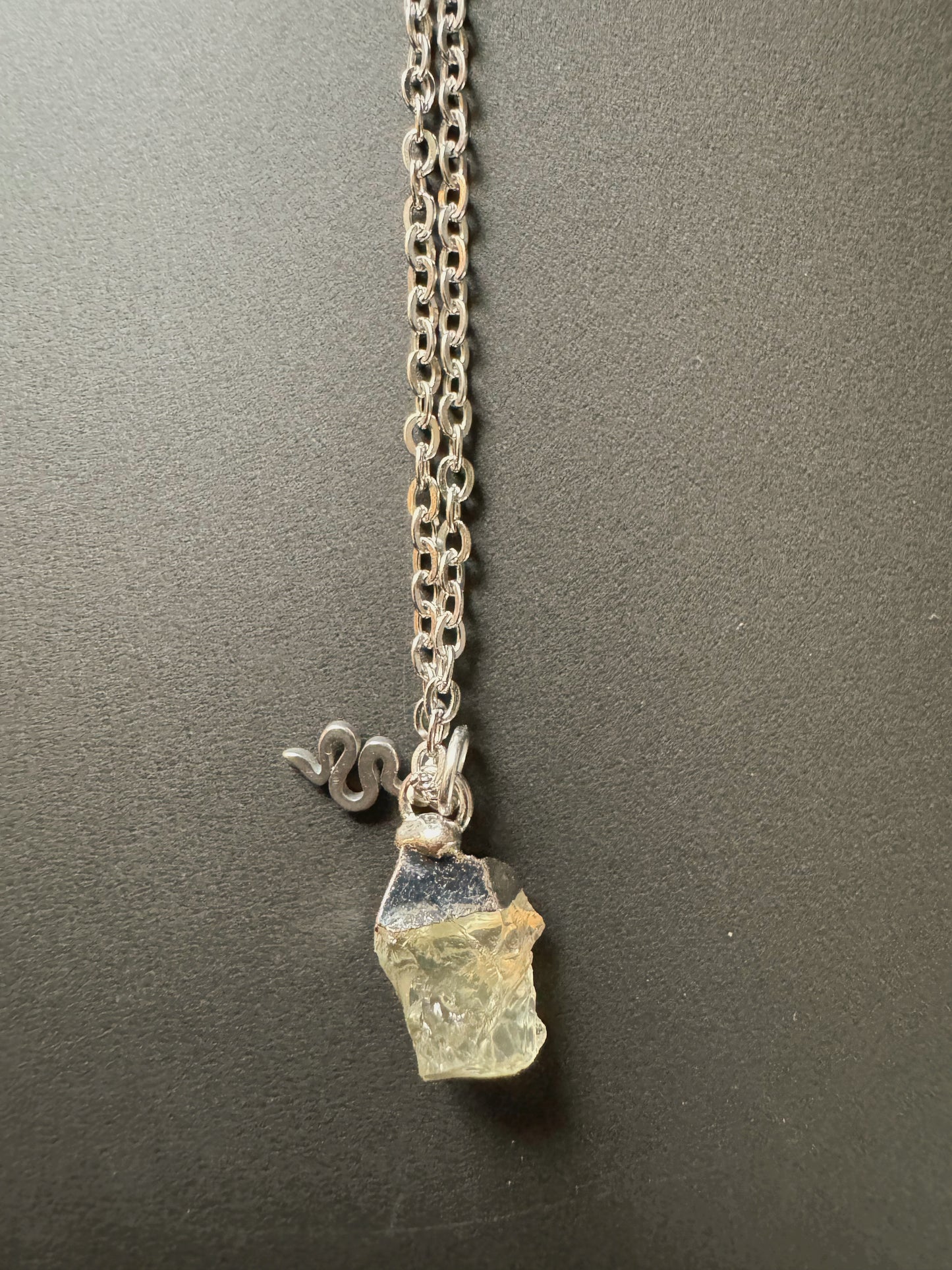 Lemonquarz (roh, silber)