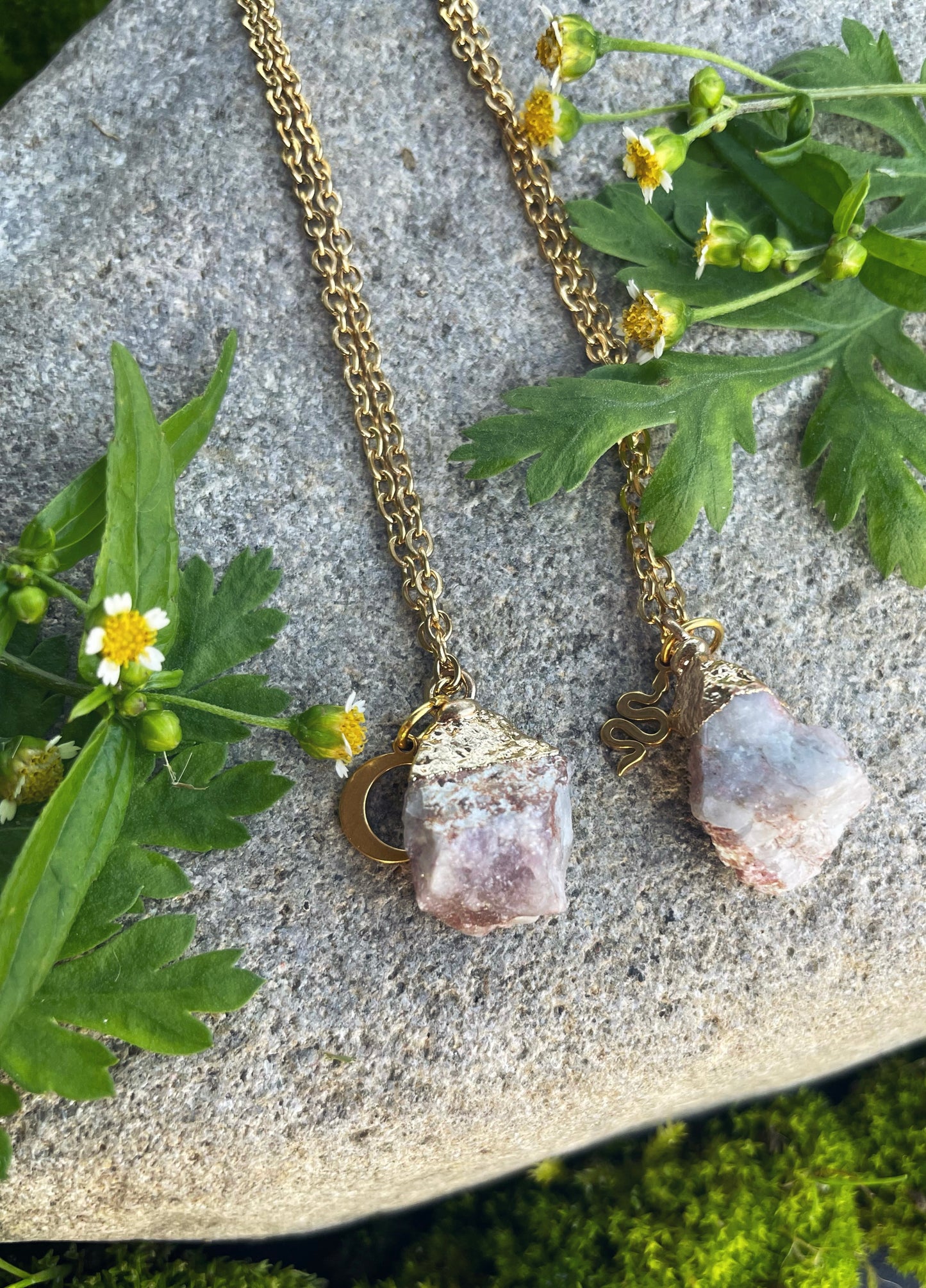 Rosa Turmalin Kette (roh, gold)