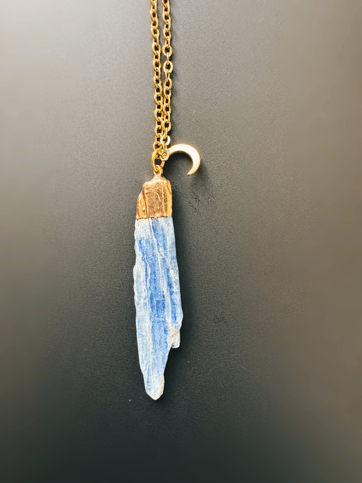 Kyanit Kette (roh, gold)