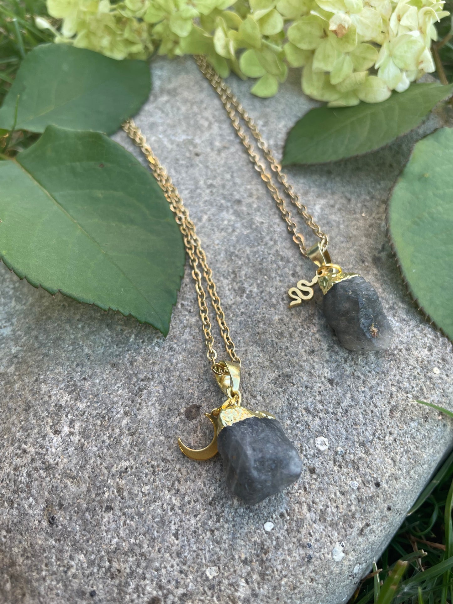 Labradorit Kette (roh, gold)