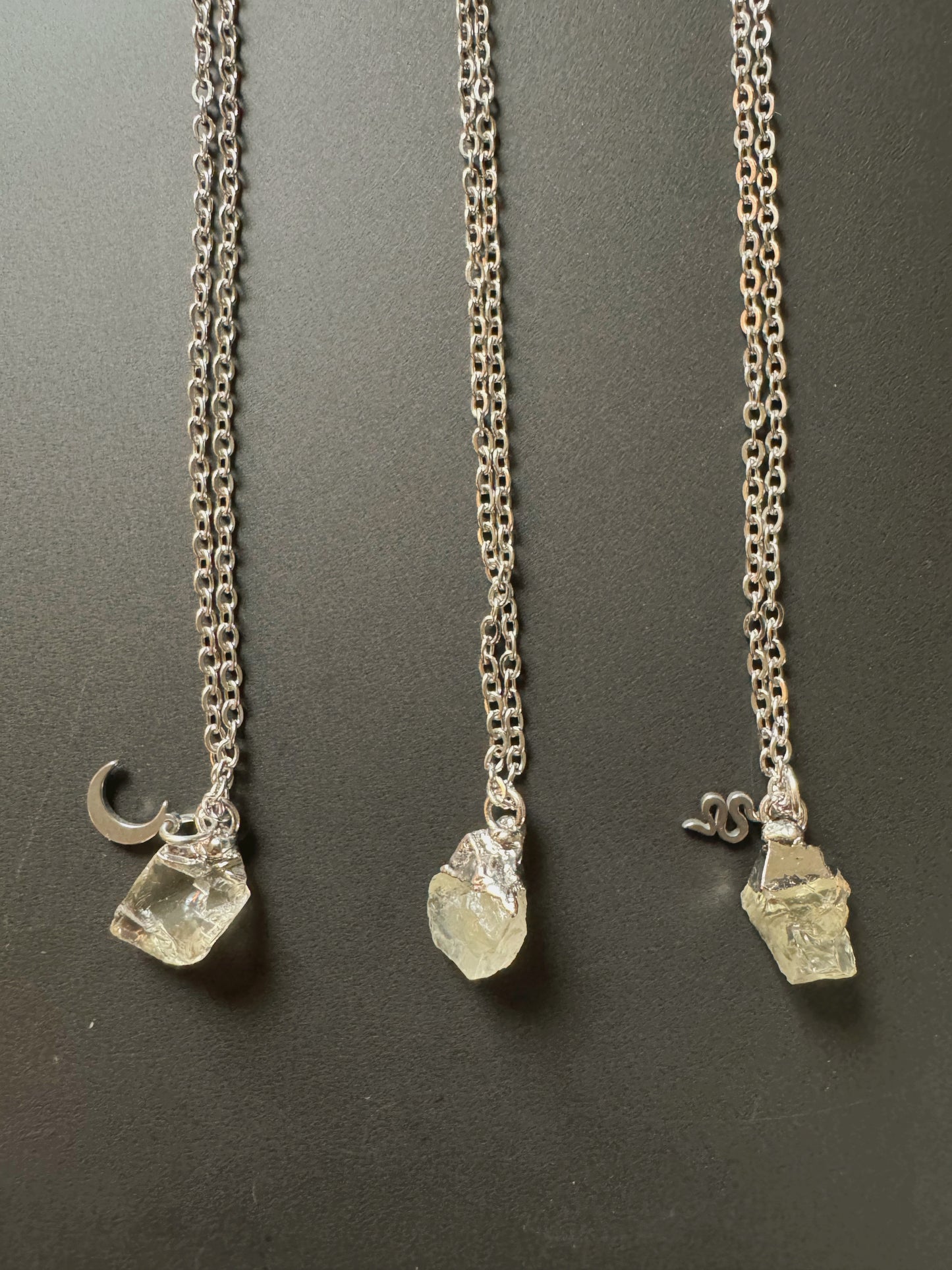 Lemonquarz (roh, silber)