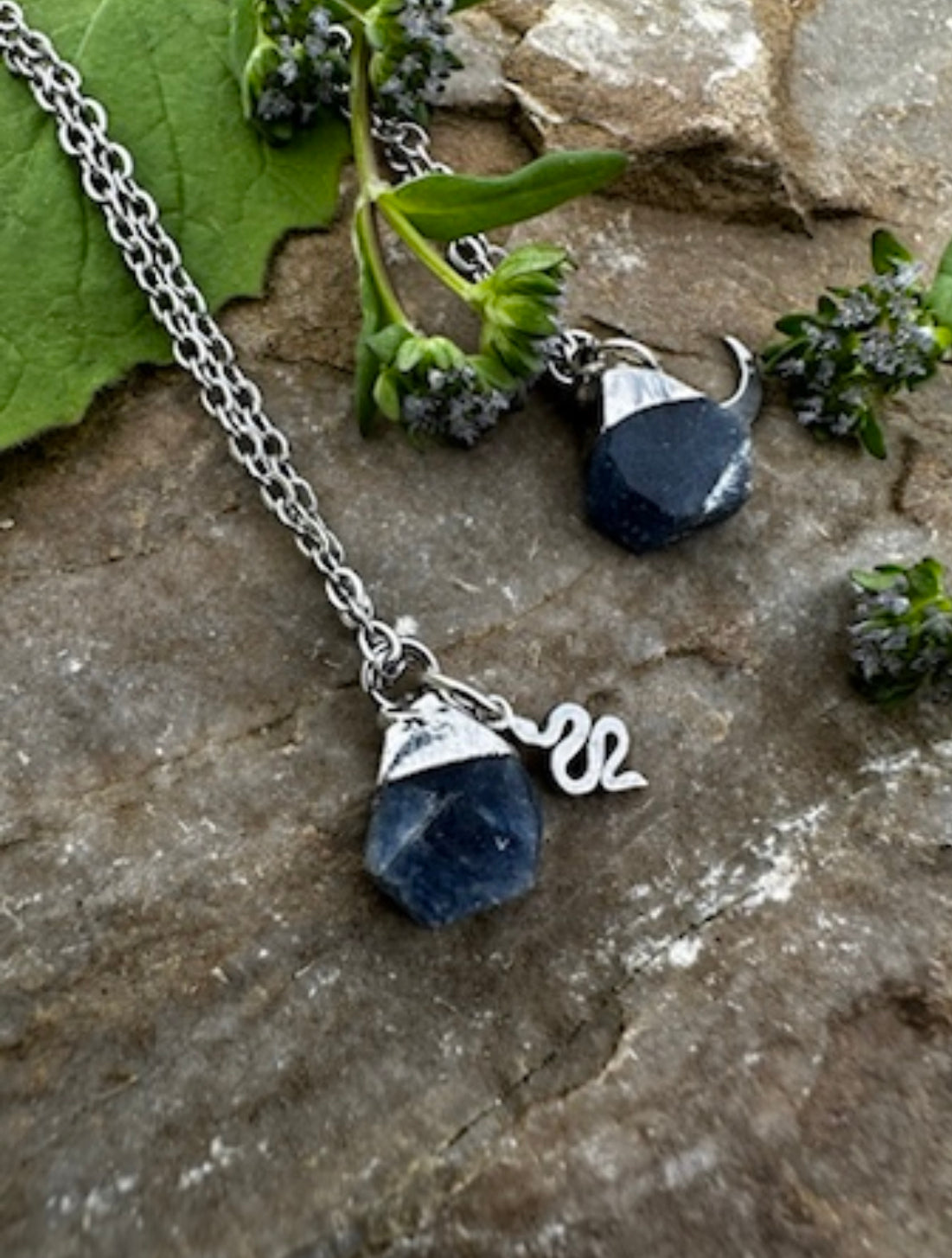 Saphir Kette (roh, silber)